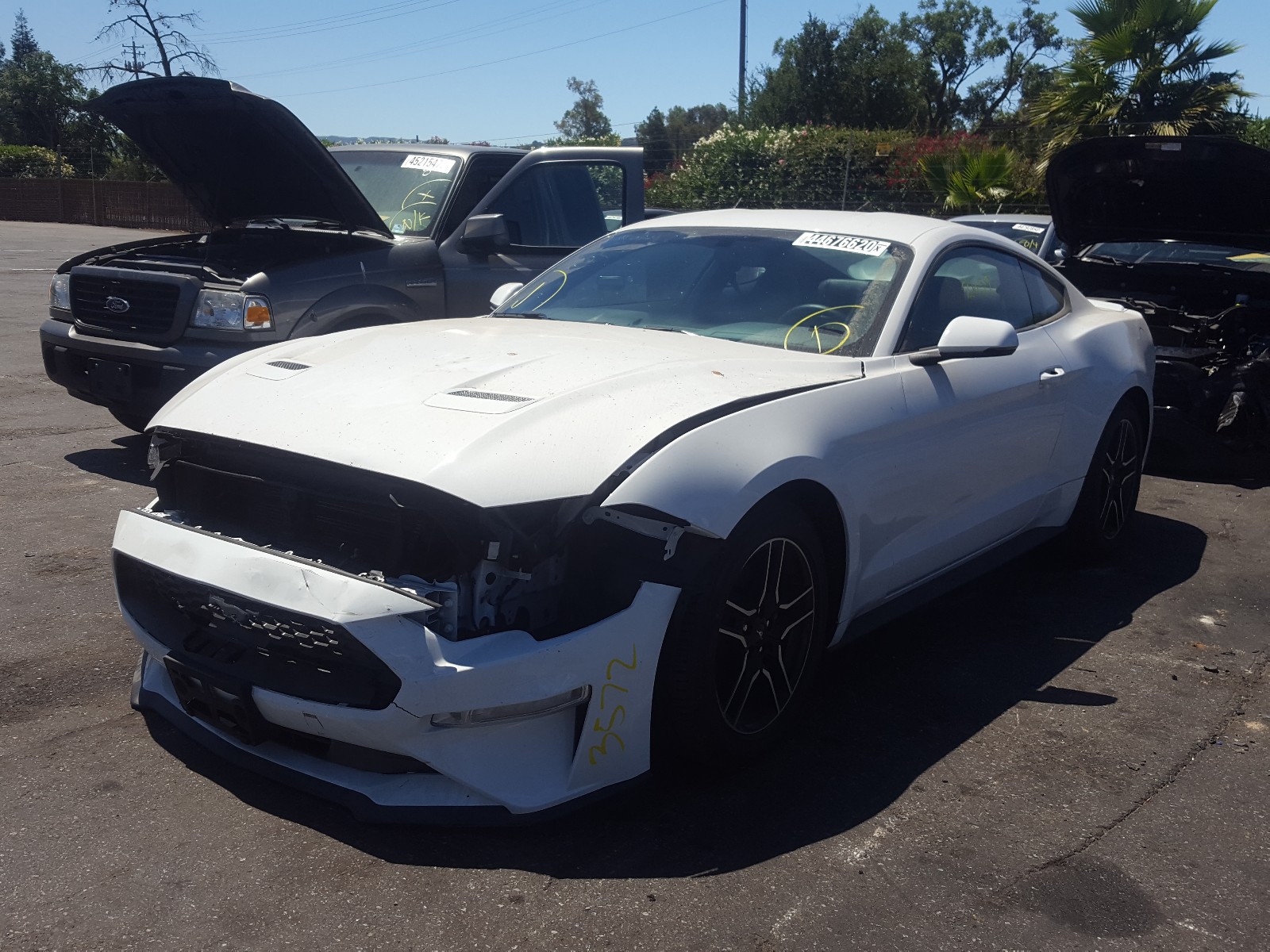 Photo 2 from auction – 2020 FORD MUSTANG with VIN 1FA6P8TH1L5136544