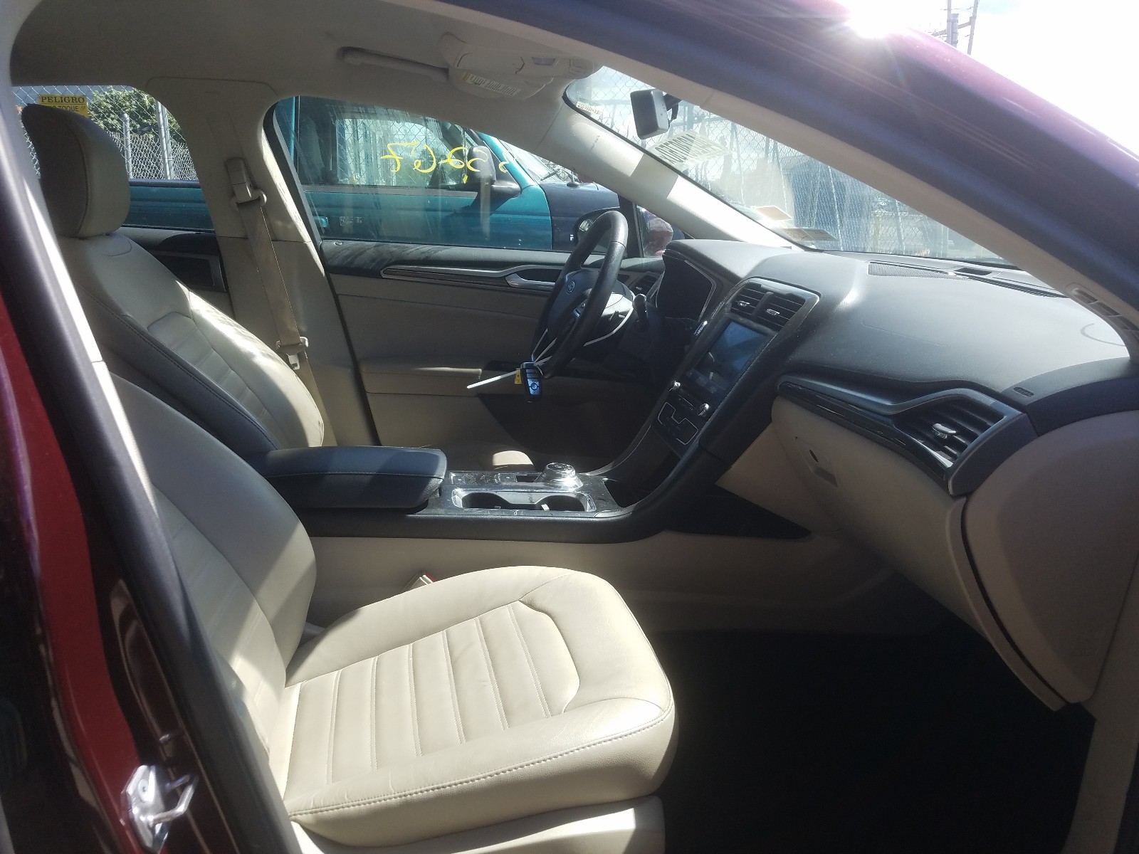 Photo 5 from auction – 2017 FORD FUSION SE with VIN 3FA6P0HD6HR243536