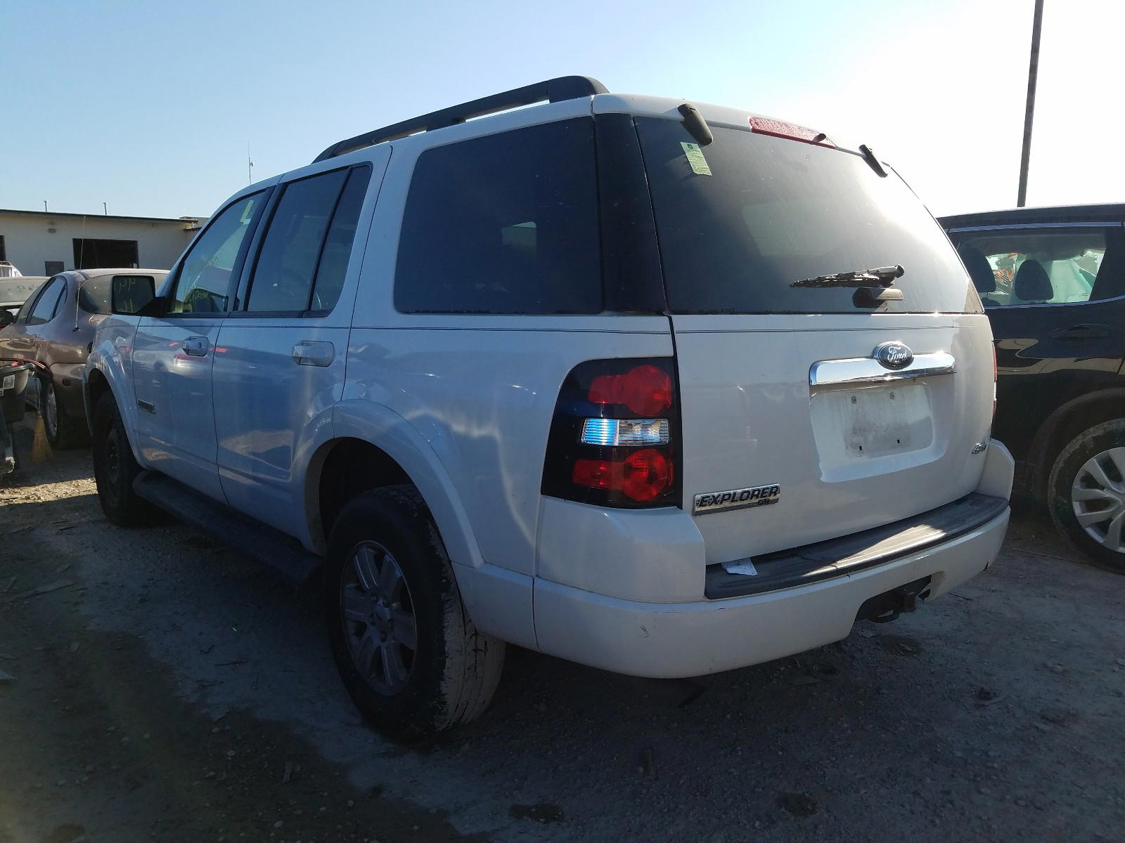 Photo 3 from auction – 2008 FORD EXPLORER X with VIN 1FMEU73E28UA10927