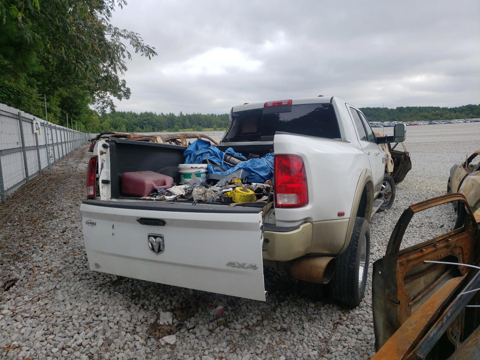 Photo 4 from auction – 2011 DODGE RAM 3500 with VIN 3D73Y4HL2BG568248