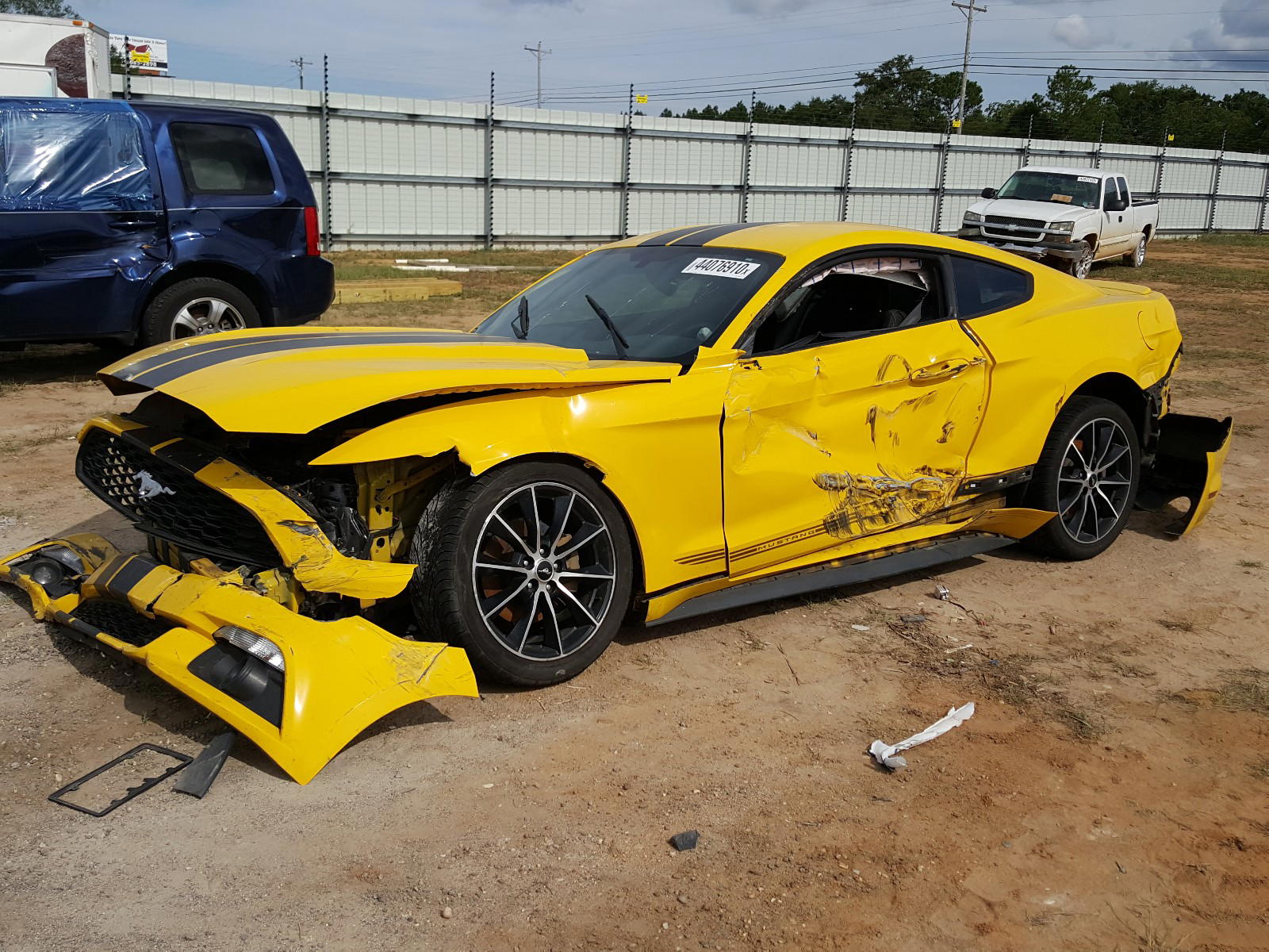 Photo 2 from auction – 2015 FORD MUSTANG with VIN 1FA6P8TH6F5336162