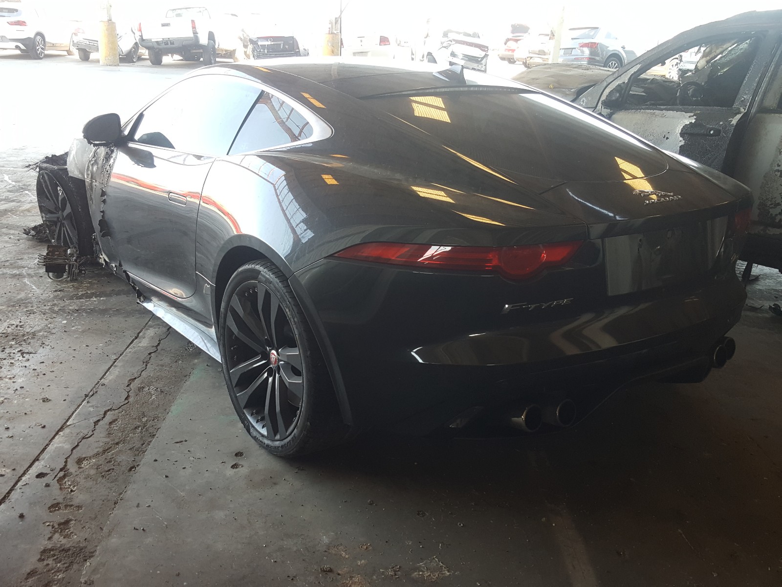 Photo 3 from auction – 2015 JAGUAR F-TYPE R with VIN SAJWA6DA4FMK16210
