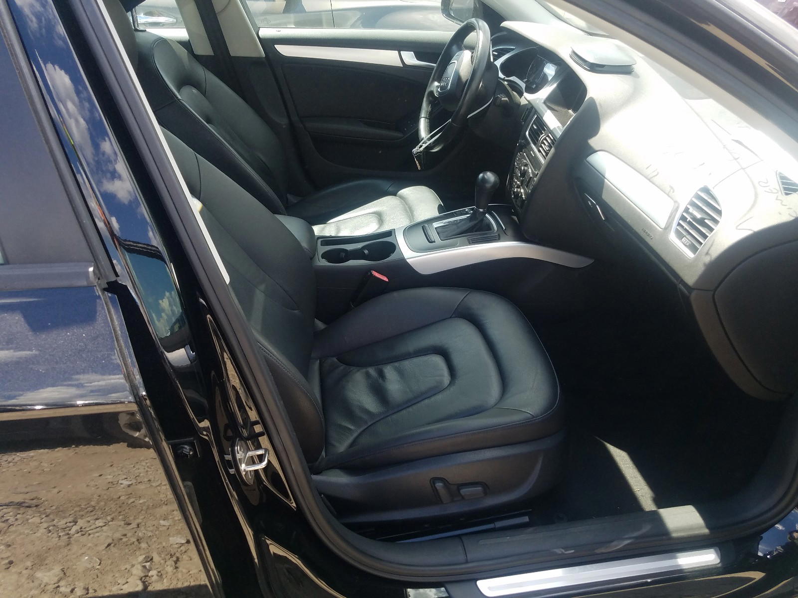 Photo 5 from auction – 2009 AUDI A4 PREMIUM with VIN WAUJF78K69N061576