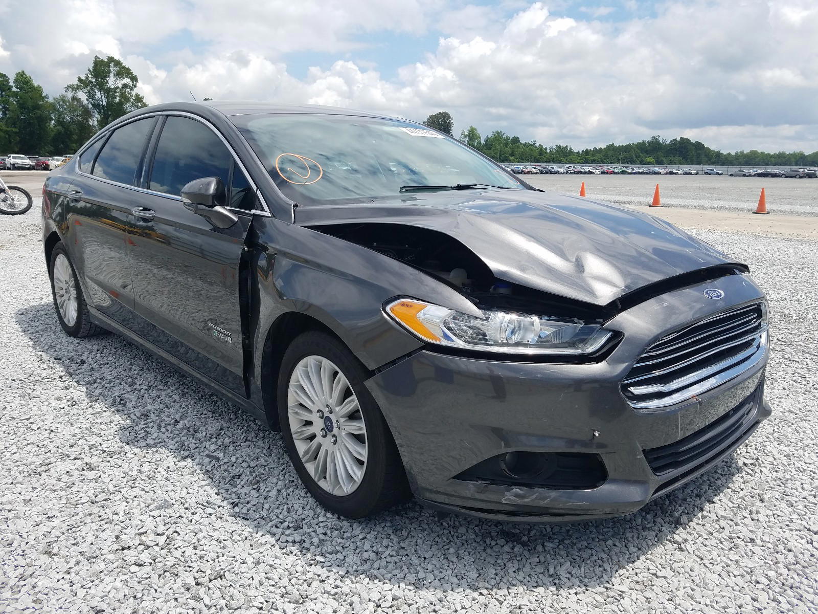 FORD FUSION SE 2016 with VIN 3FA6P0PU6GR394053 - Photo from auction