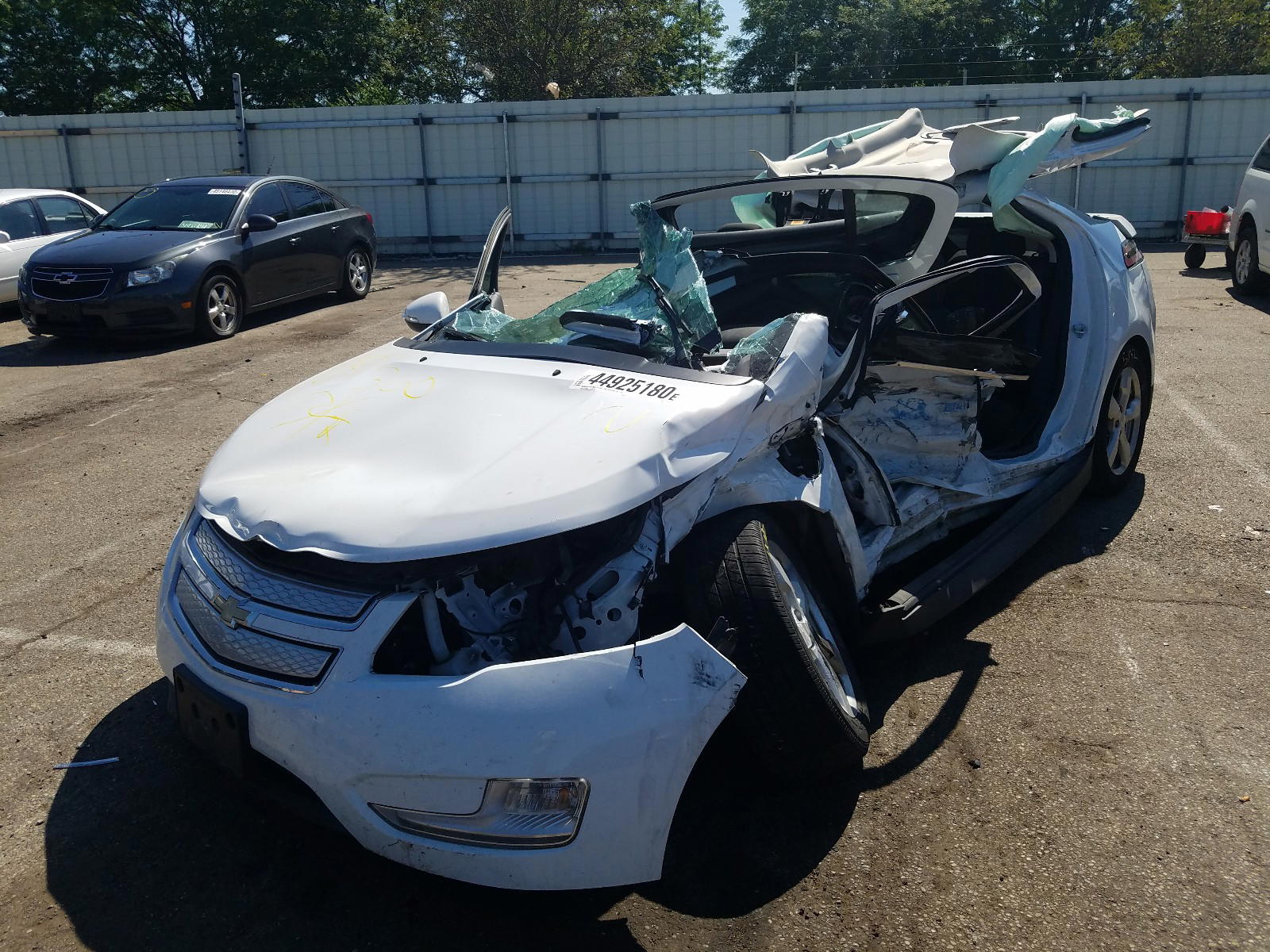 Photo 2 from auction – 2012 CHEVROLET VOLT with VIN 1G1RA6E46CU112066