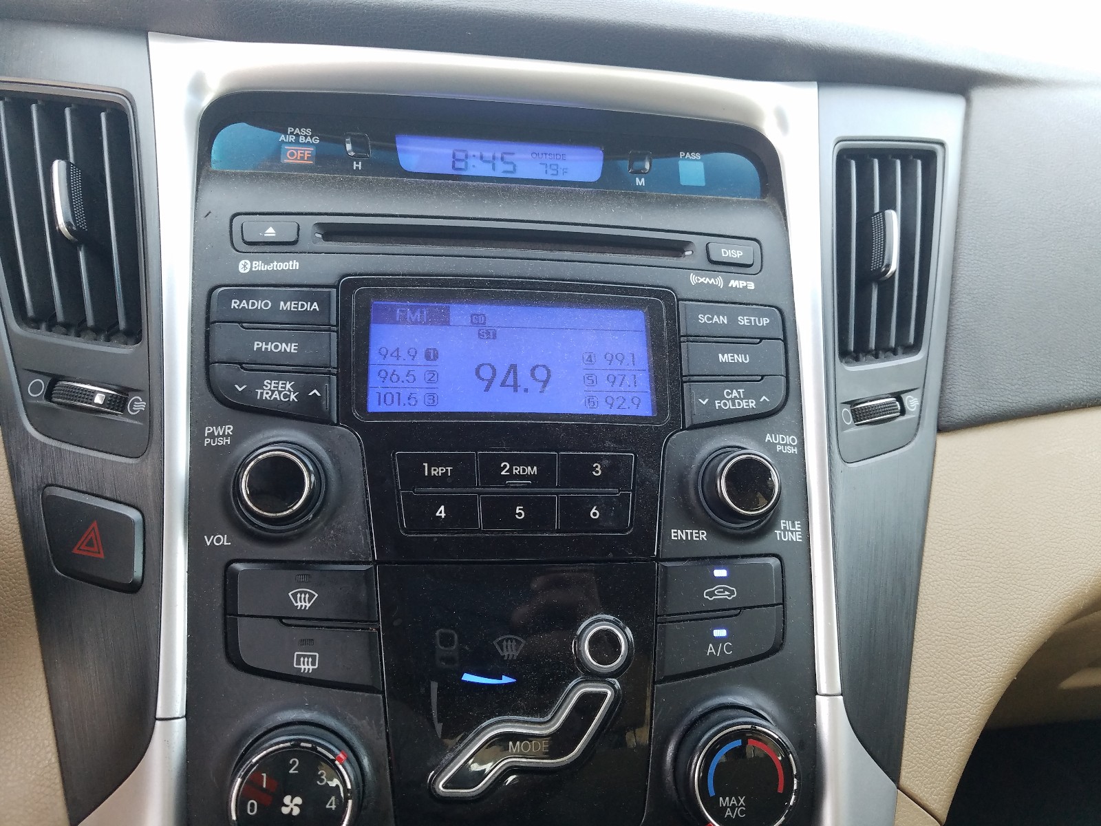 Photo 9 from auction – 2012 HYUNDAI SONATA GLS with VIN 5NPEB4AC5CH322026