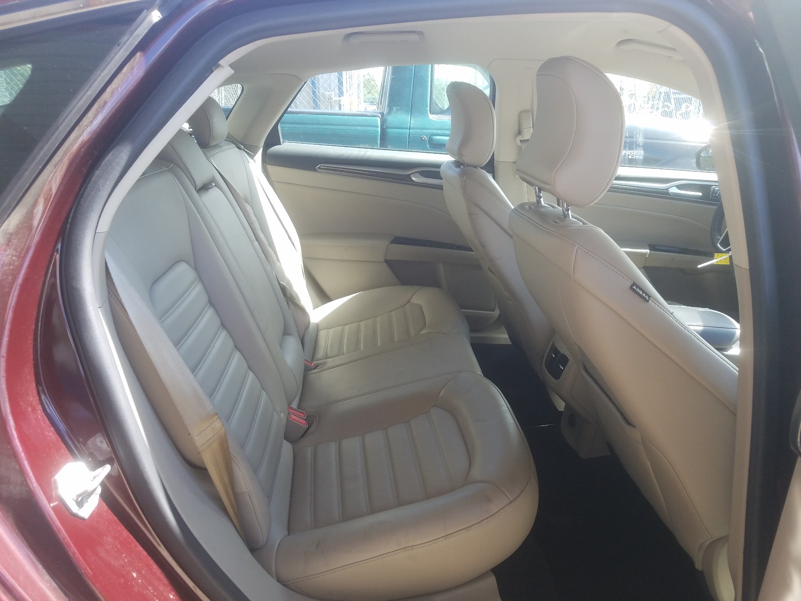 Photo 6 from auction – 2017 FORD FUSION SE with VIN 3FA6P0HD6HR243536
