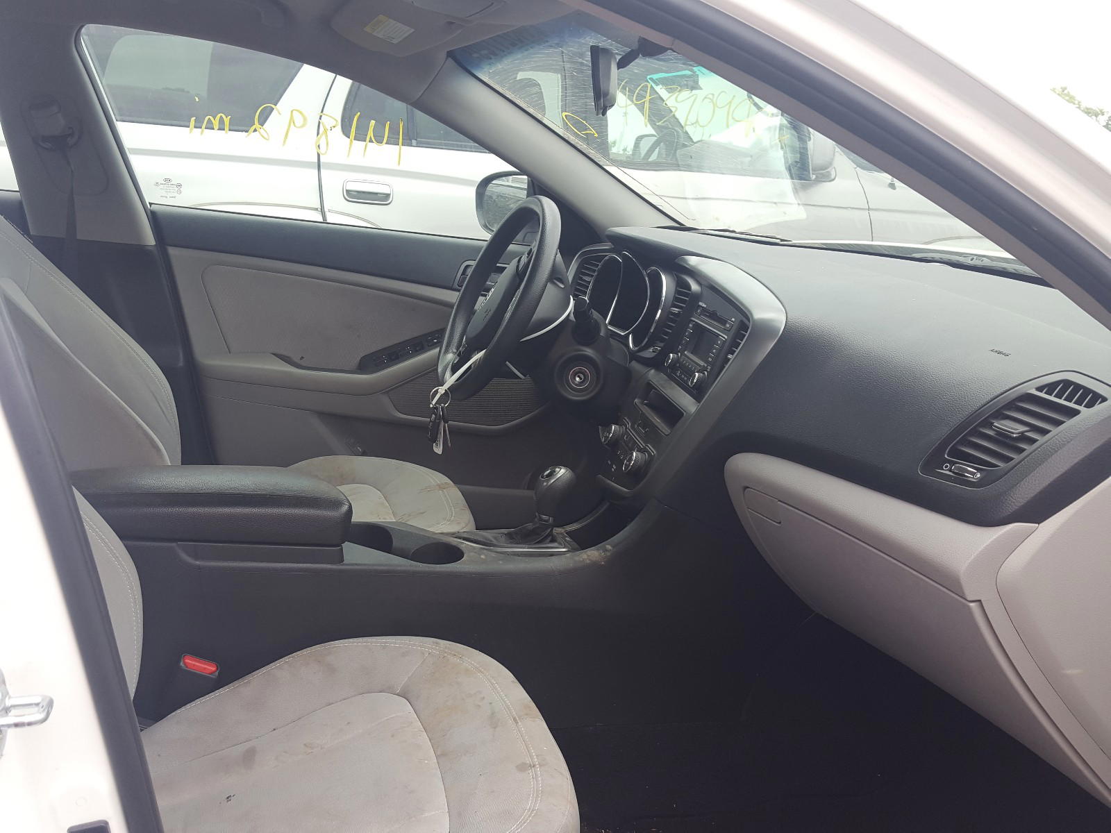 Photo 5 from auction – 2011 KIA OPTIMA LX with VIN KNAGM4A7XB5146477