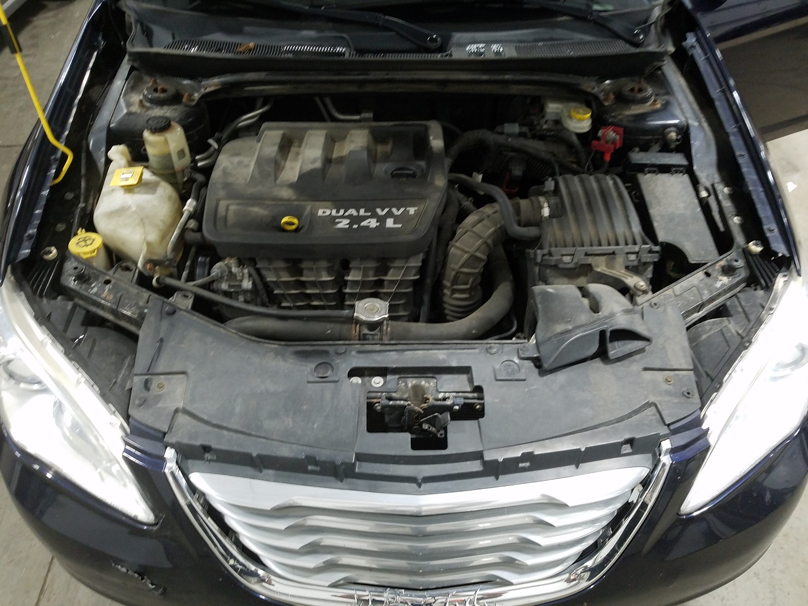 Photo 7 from auction – 2012 CHRYSLER 200 TOURIN with VIN 1C3CCBBB8CN197803