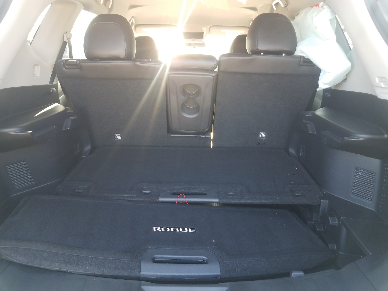 Photo 9 from auction – 2017 NISSAN ROGUE S/SV with VIN KNMAT2MT1HP618720