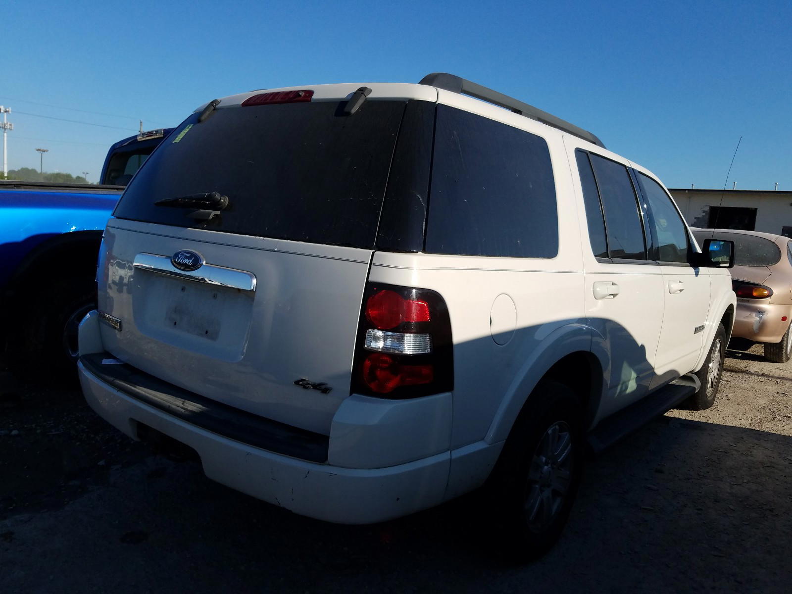Photo 4 from auction – 2008 FORD EXPLORER X with VIN 1FMEU73E28UA10927