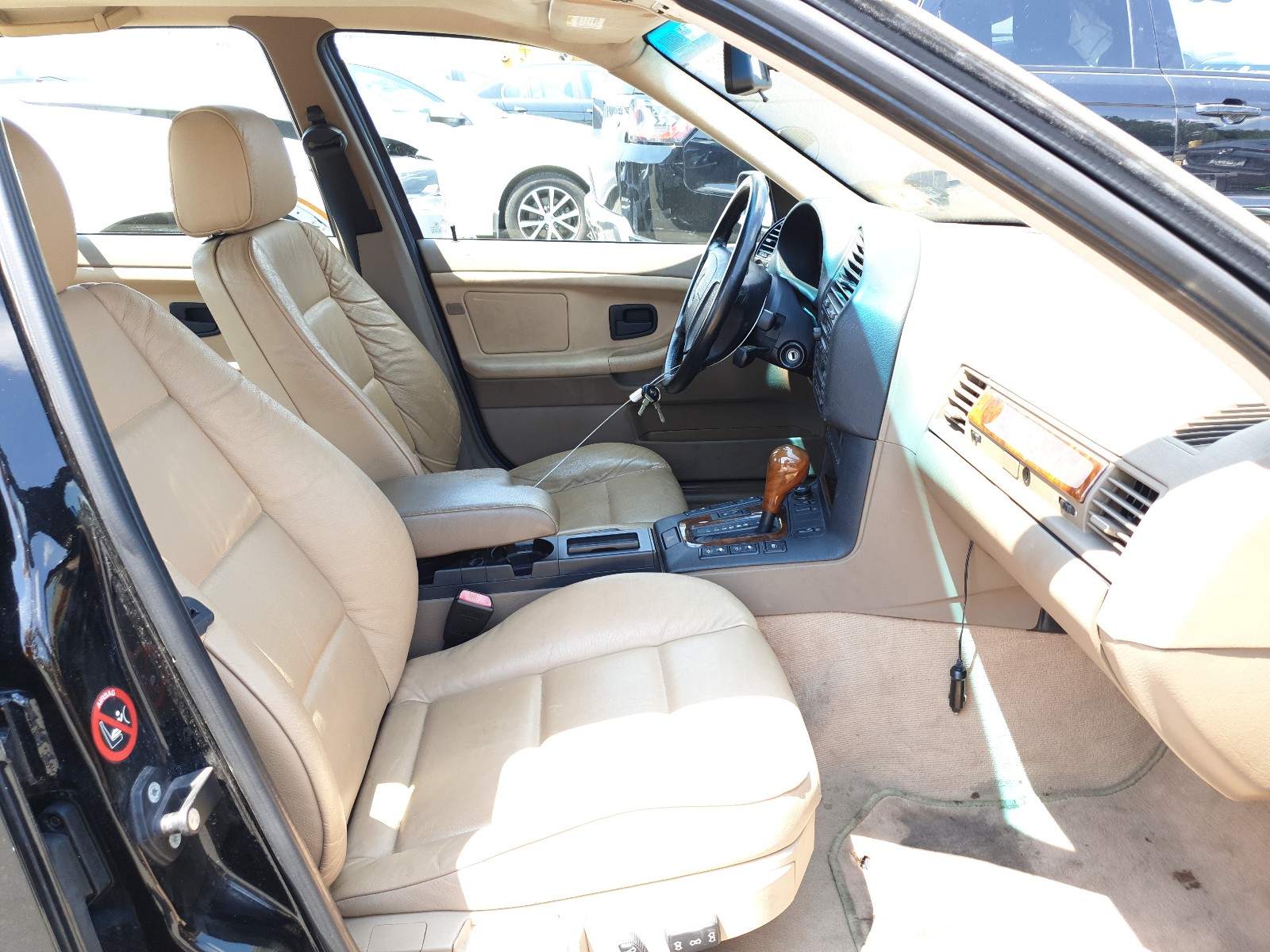 Photo 5 from auction – 1997 BMW 328 I AUTO with VIN WBACD4324VAV50614