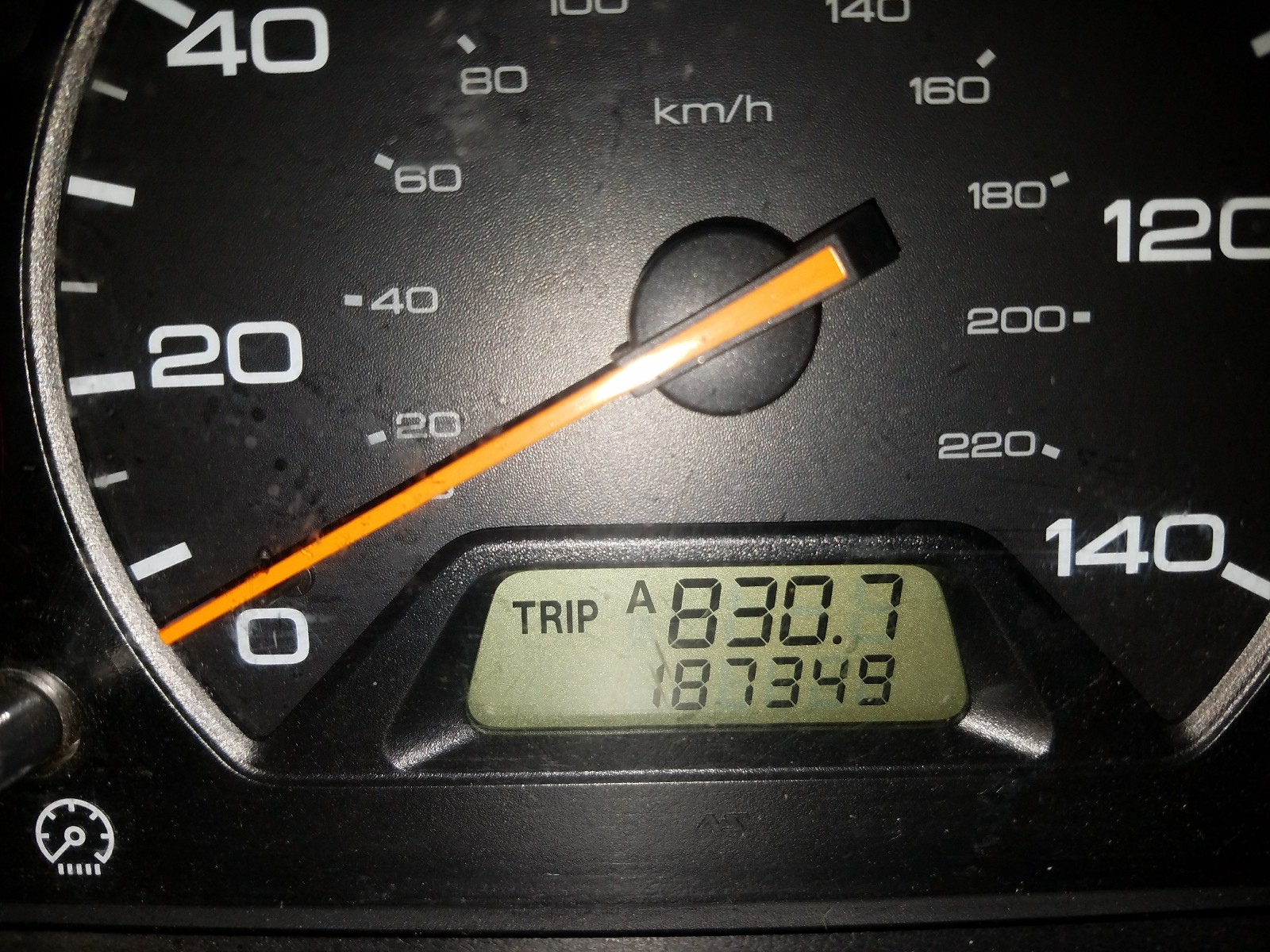 Photo 8 from auction – 2004 HONDA ODYSSEY EX with VIN 5FNRL18064B091484