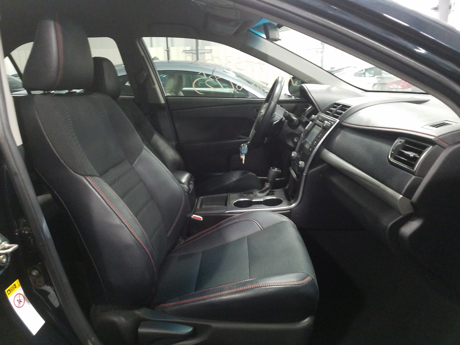Photo 5 from auction – 2016 TOYOTA CAMRY LE with VIN 4T1BF1FKXGU171391