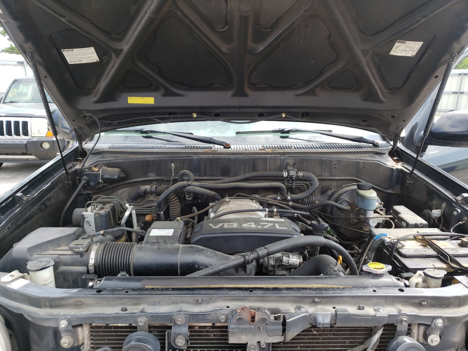 Photo 7 from auction – 2002 TOYOTA SEQUOIA LI with VIN 5TDZT38A42S115231