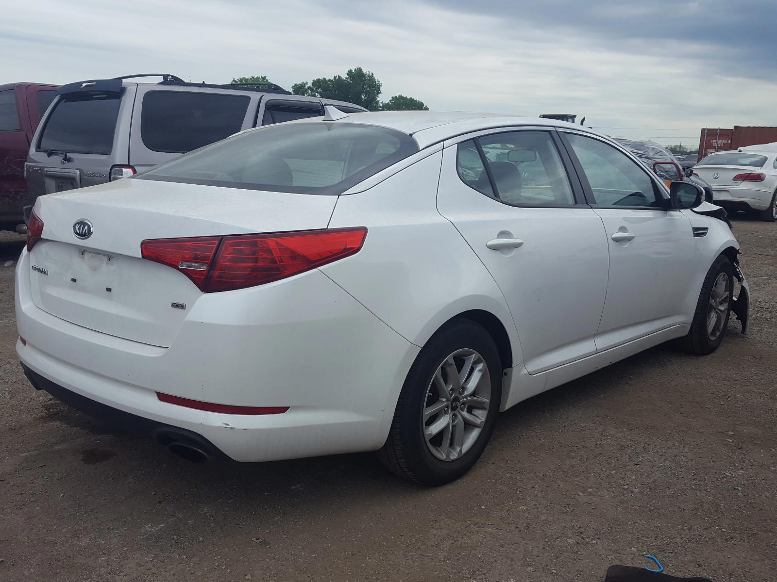 Photo 4 from auction – 2011 KIA OPTIMA LX with VIN KNAGM4A7XB5146477