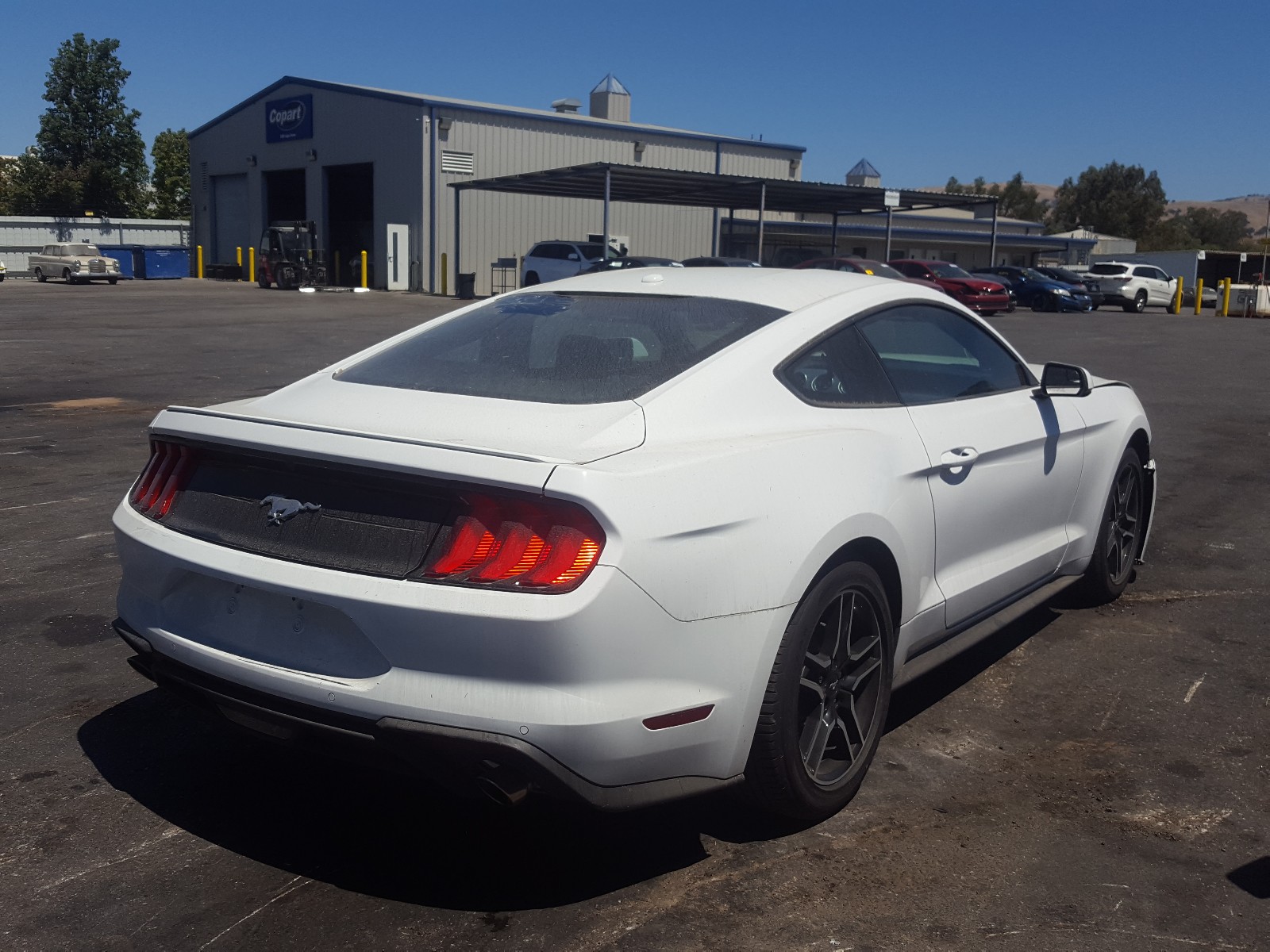 Photo 4 from auction – 2020 FORD MUSTANG with VIN 1FA6P8TH1L5136544