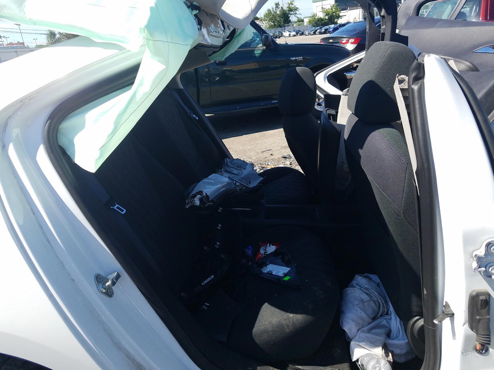Photo 6 from auction – 2012 CHEVROLET VOLT with VIN 1G1RA6E46CU112066