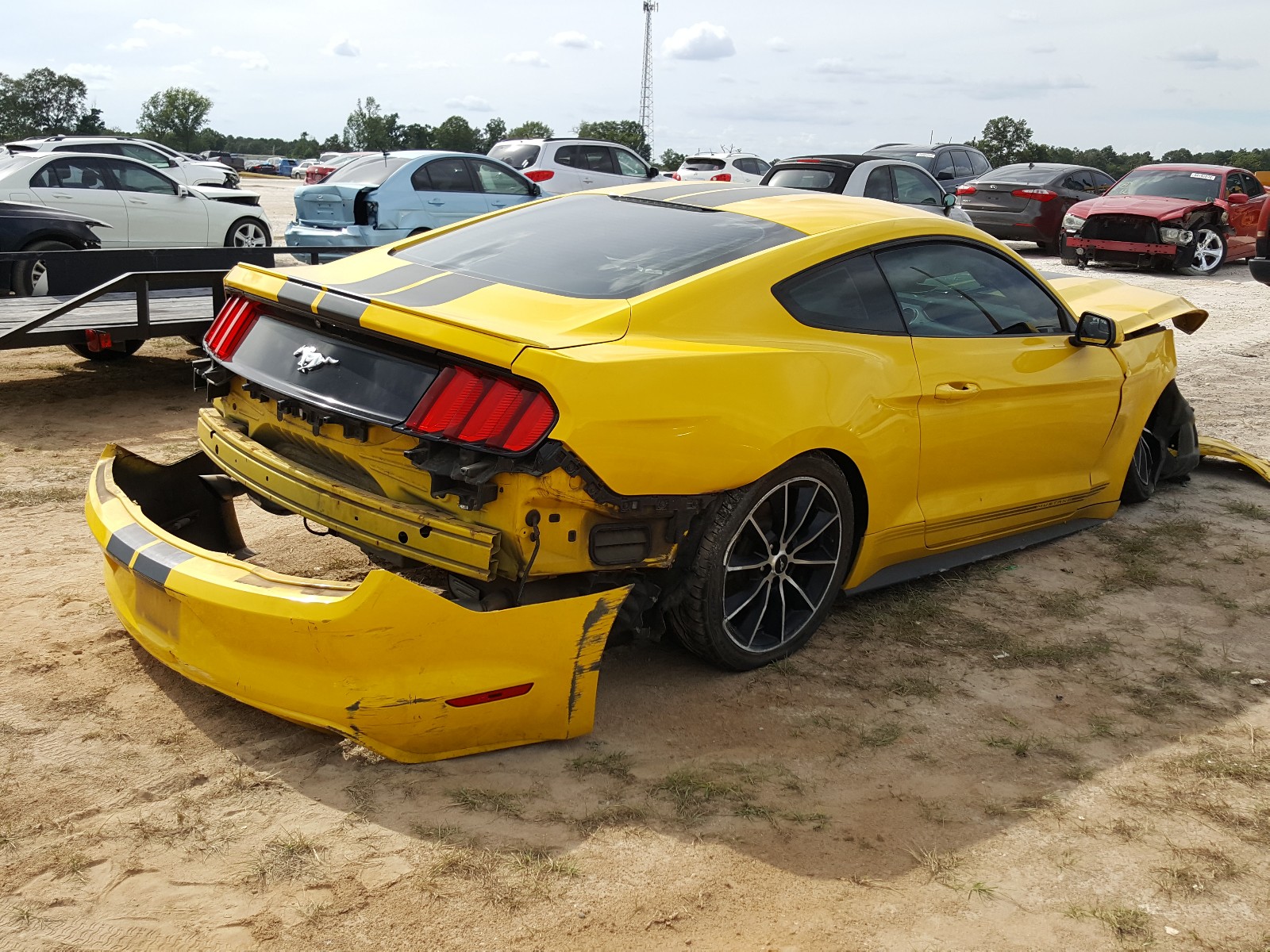 Zdjęcie 4 z aukcji – 2015 FORD MUSTANG z VIN 1FA6P8TH6F5336162