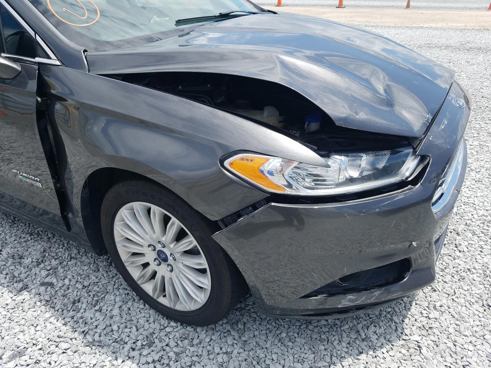 Photo 9 from auction – 2016 FORD FUSION SE with VIN 3FA6P0PU6GR394053