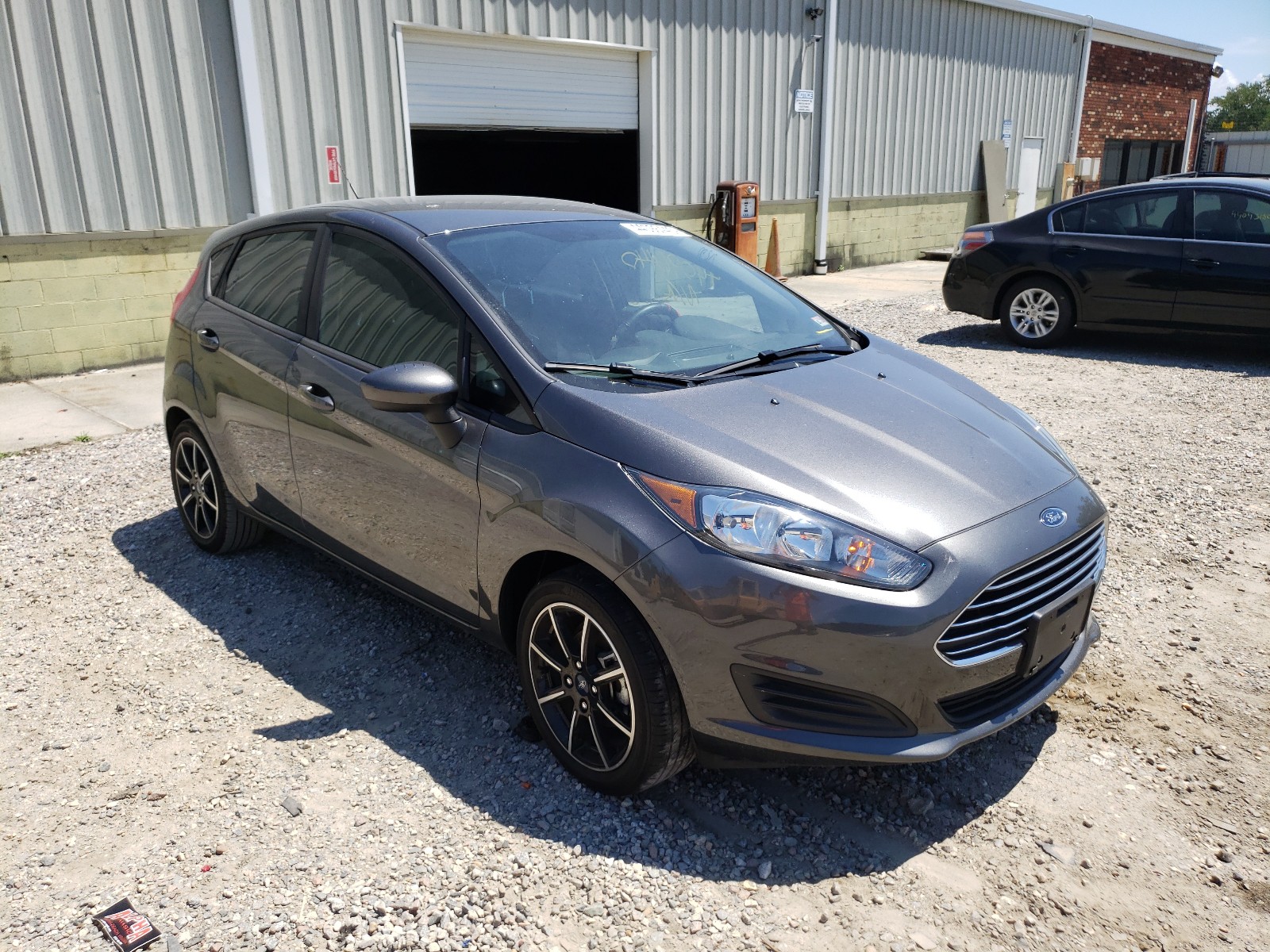 FORD FIESTA SE 2019 with VIN 3FADP4EJ3KM129037 - Photo from auction