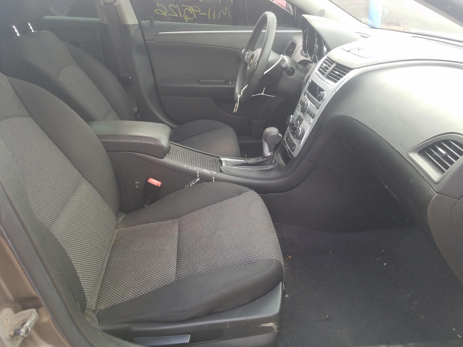 Photo 5 from auction – 2011 CHEVROLET MALIBU with VIN 1G1ZC5E13BF210923