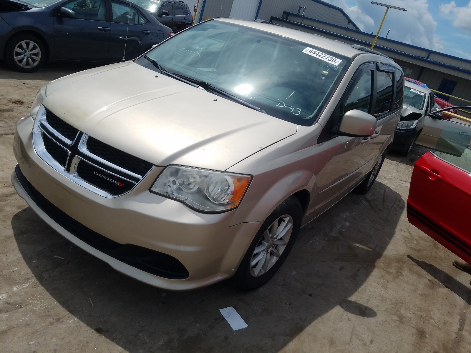Photo 2 from auction – 2013 DODGE GRAND CARA with VIN 2C4RDGCG6DR562753