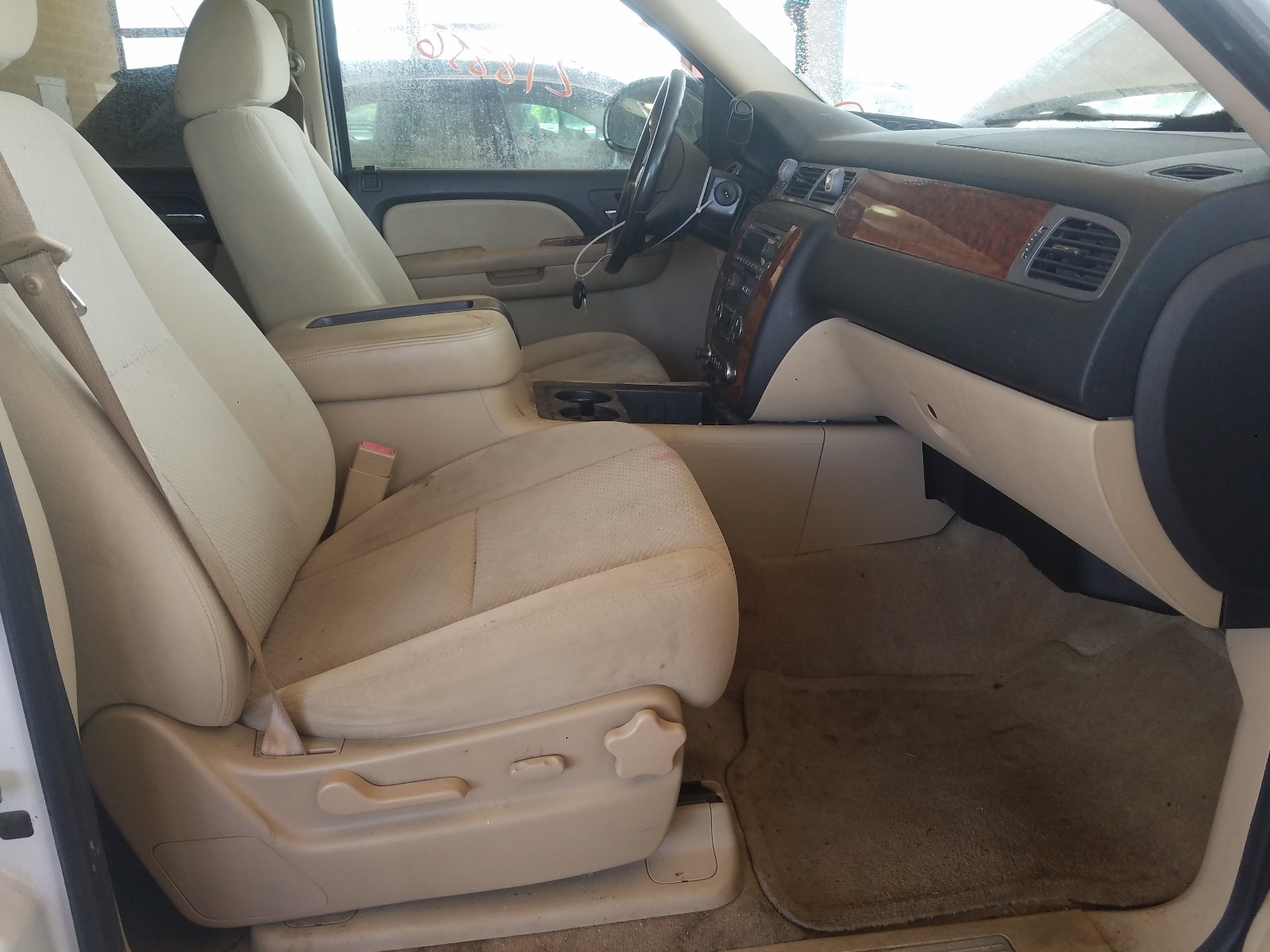 Photo 5 from auction – 2008 CHEVROLET SUBURBAN C with VIN 3GNFC16078G165038