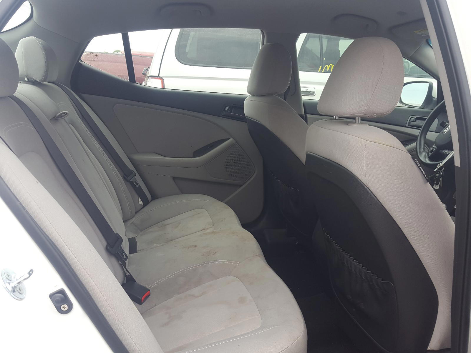 Photo 6 from auction – 2011 KIA OPTIMA LX with VIN KNAGM4A7XB5146477