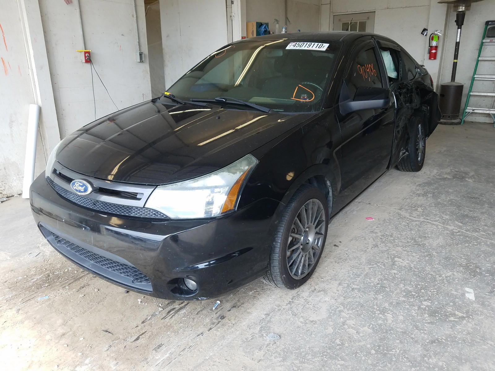 Photo 2 from auction – 2011 FORD FOCUS SES with VIN 1FAHP3GN9BW128941
