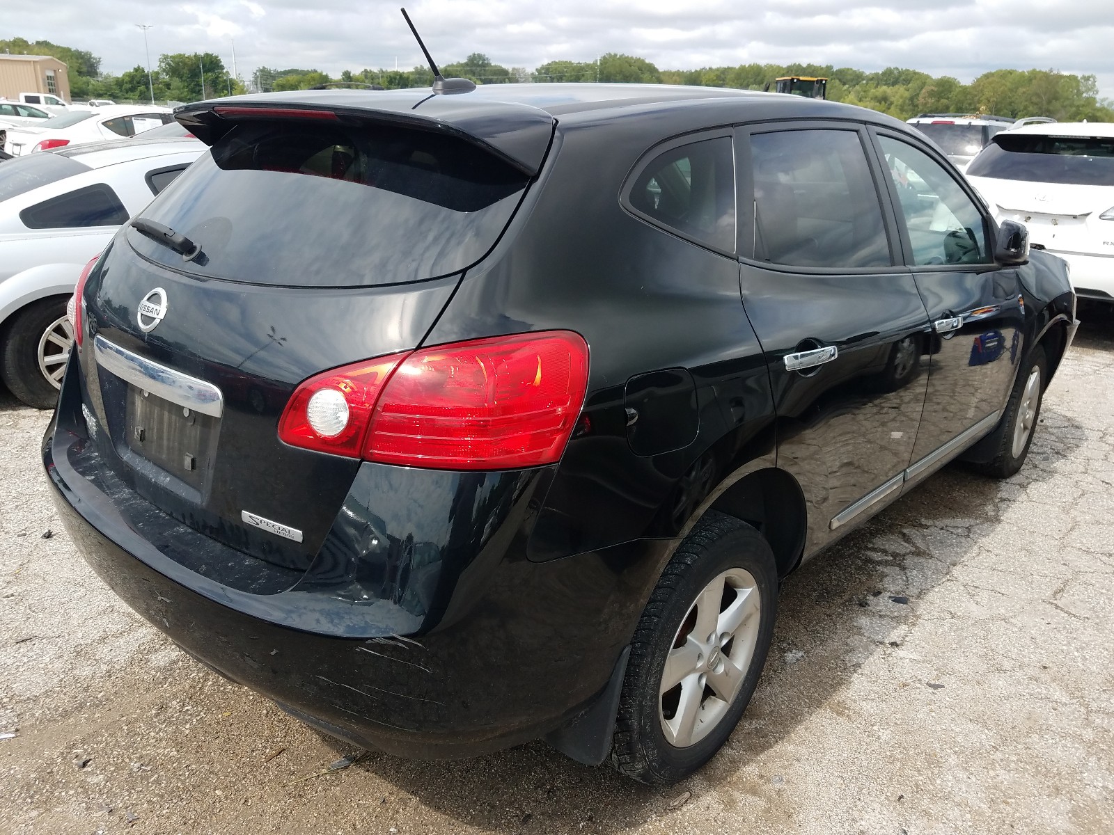 Photo 4 from auction – 2013 NISSAN ROGUE S with VIN JN8AS5MT4DW545707