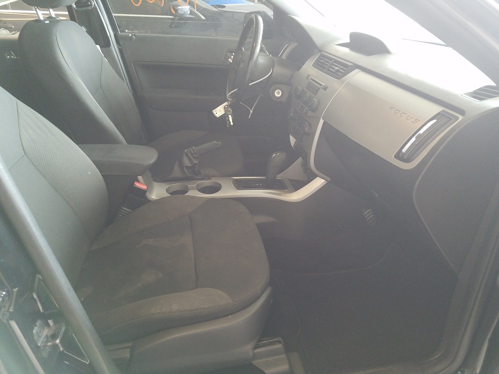 صورة رقم 5 من المزاد - 2011 FORD FOCUS SES مع VIN 1FAHP3GN9BW128941
