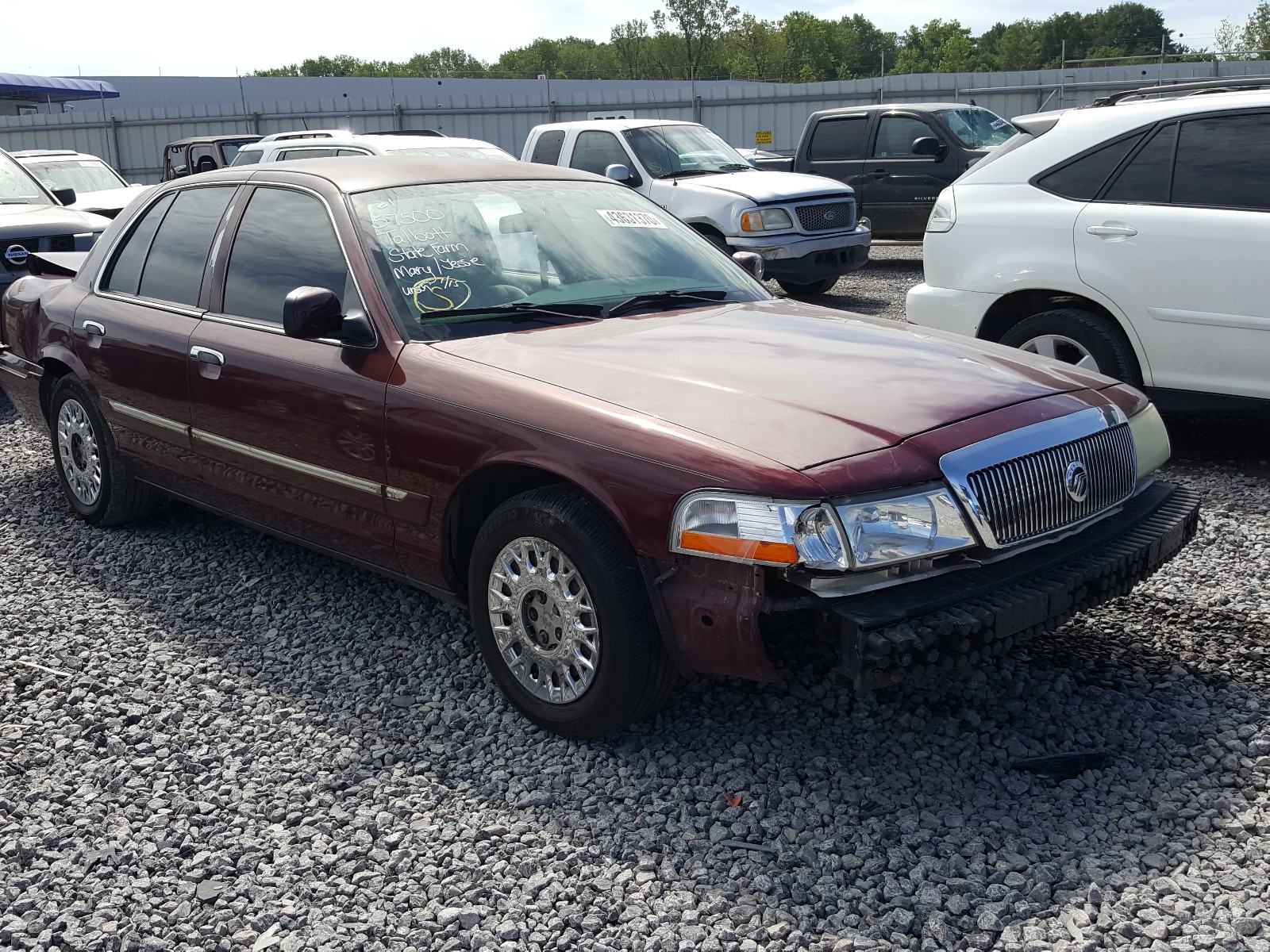 Photo 1 from auction – 2004 MERCURY GRAND MARQ with VIN 2MEFM74W54X622850