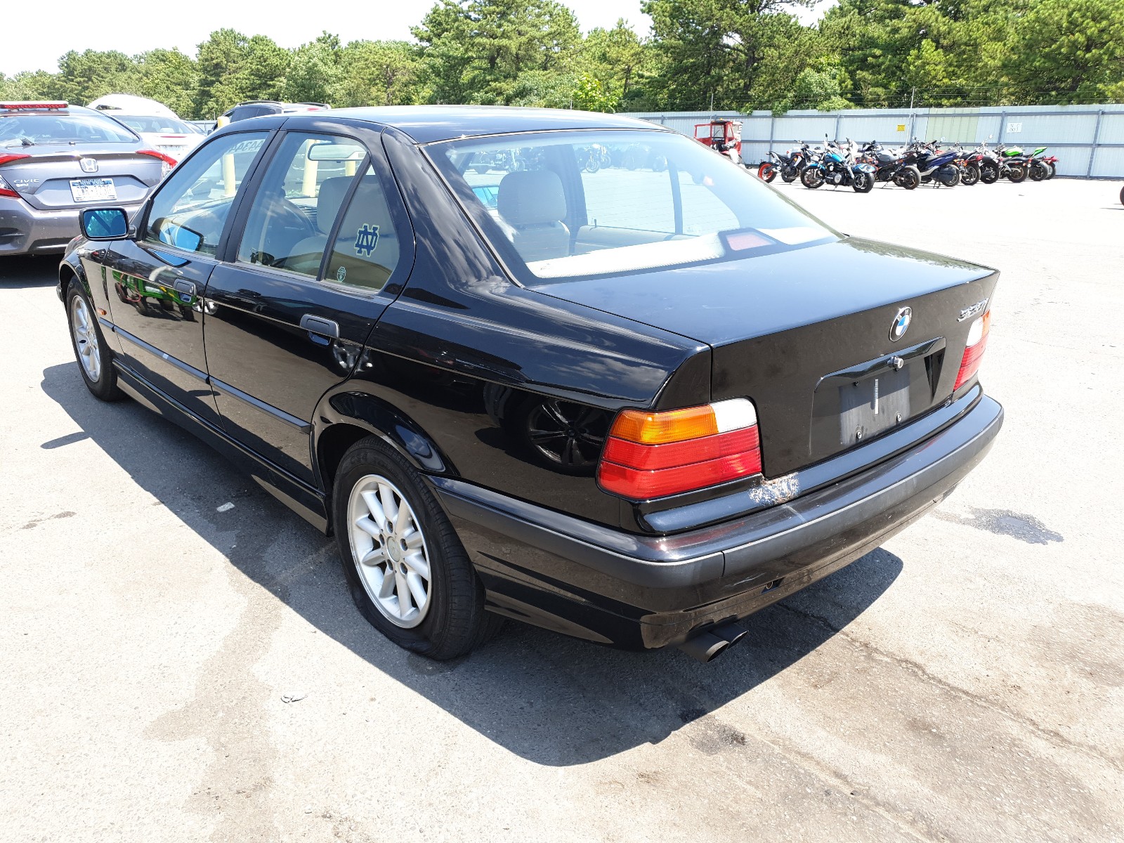 Photo 3 from auction – 1997 BMW 328 I AUTO with VIN WBACD4324VAV50614