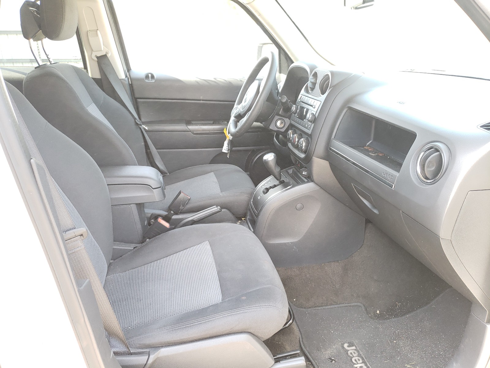 Photo 5 from auction – 2015 JEEP PATRIOT SP with VIN 1C4NJPBB1FD402007