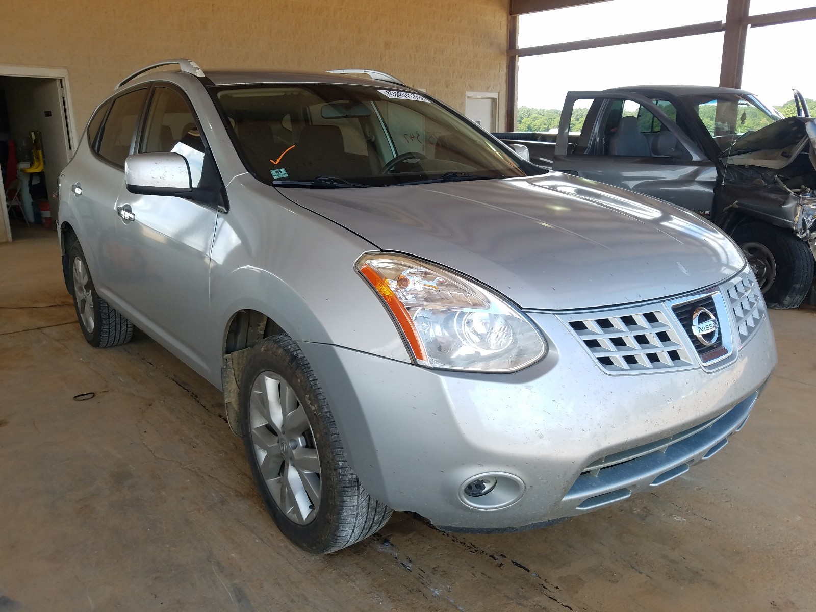 Photo 1 from auction – 2010 NISSAN ROGUE S with VIN JN8AS5MT0AW506589
