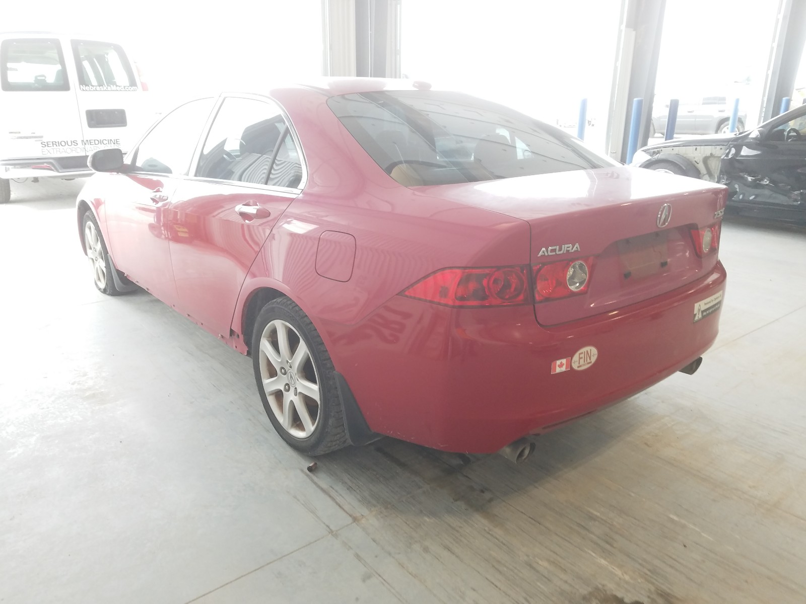 Photo 3 from auction – 2005 ACURA TSX with VIN JH4CL96885C021043