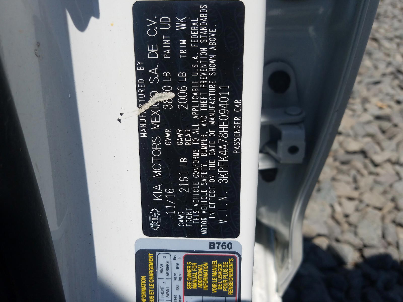 Photo 10 from auction – 2017 KIA FORTE LX with VIN 3KPFK4A78HE094011