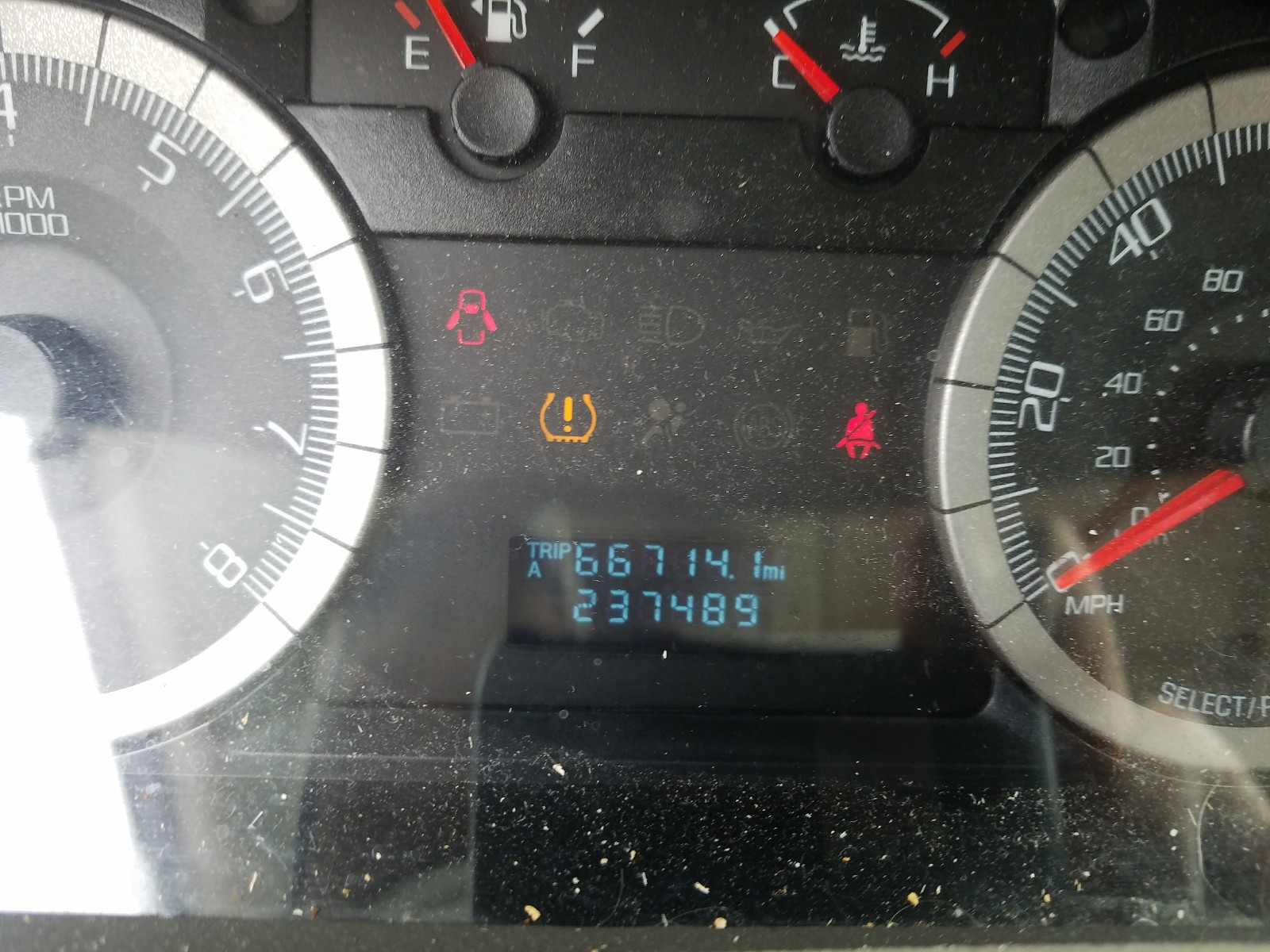 Photo 8 from auction – 2009 FORD ESCAPE XLS with VIN 1FMCU02769KC80631