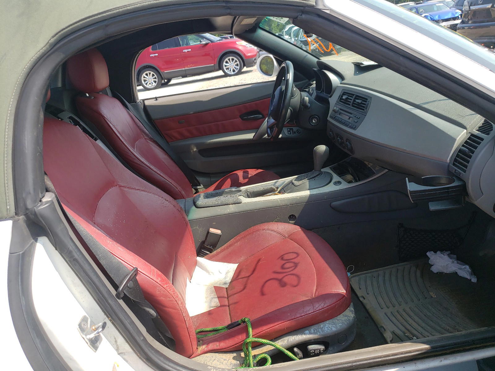 Photo 5 from auction – 2003 BMW Z4 2.5 with VIN 4USBT33423LS46352