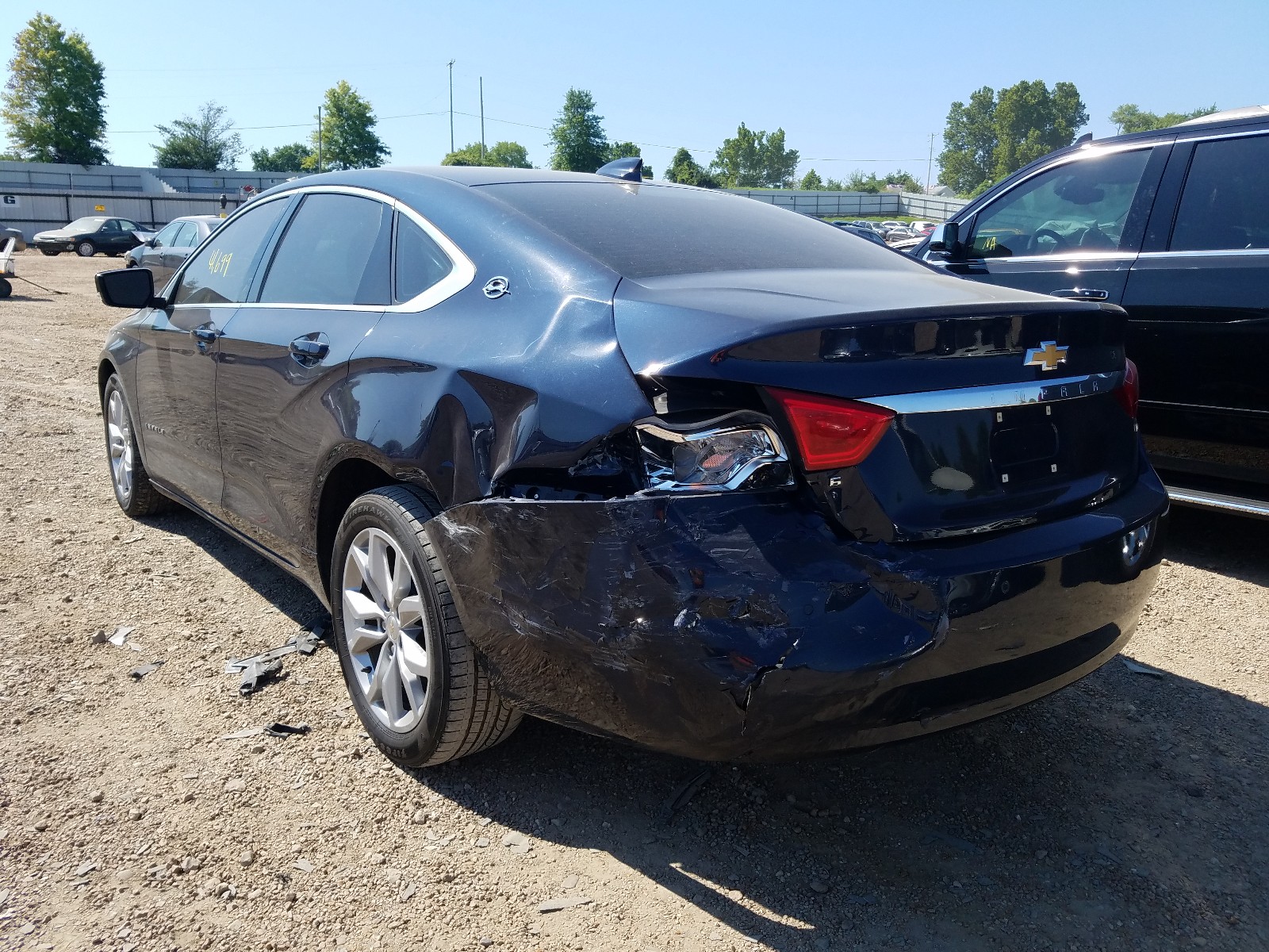 Photo 3 from auction – 2017 CHEVROLET IMPALA LT with VIN 2G1105S36H9138659