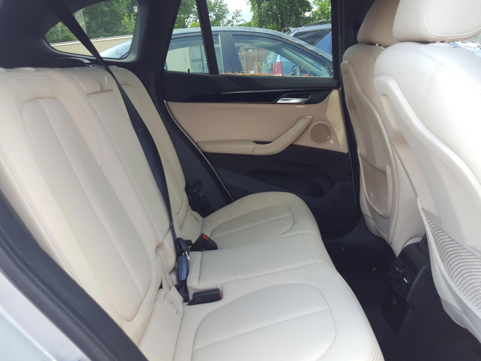 Photo 6 from auction – 2016 BMW X1 XDRIVE2 with VIN WBXHT3C33G5E47071