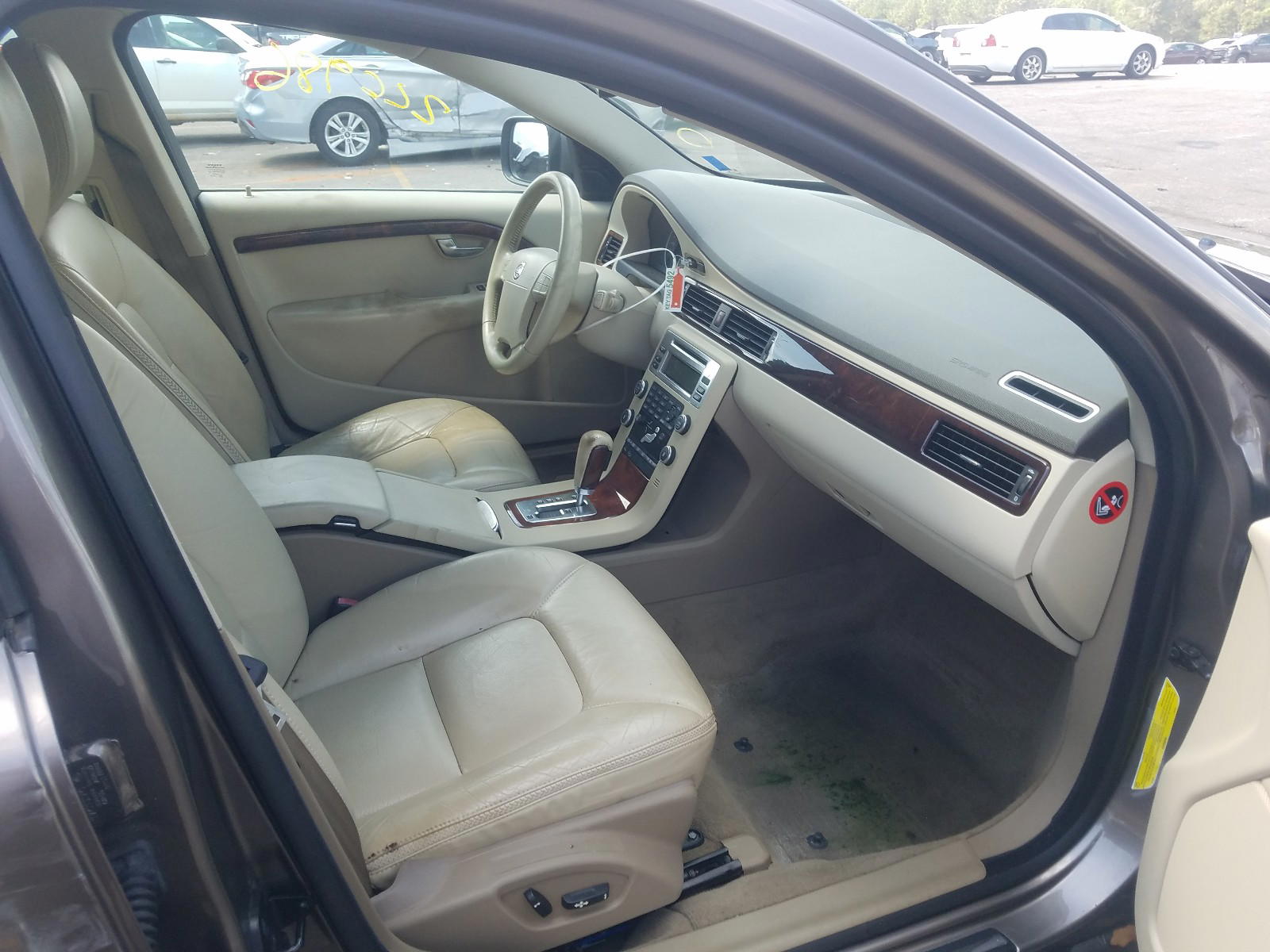 Photo 5 from auction – 2008 VOLVO XC70 with VIN YV4BZ982681001827