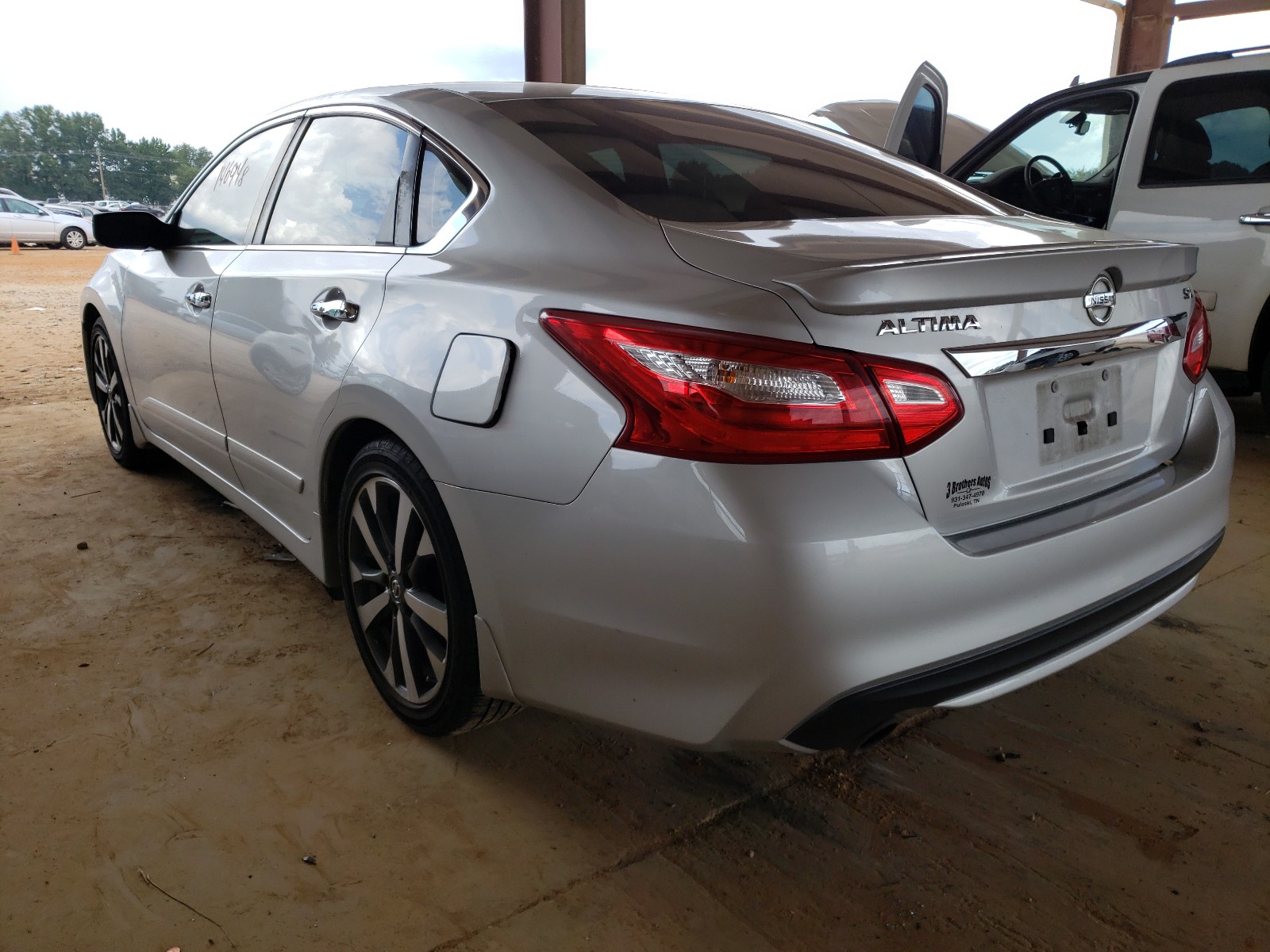 Photo 3 from auction – 2016 NISSAN ALTIMA 2.5 with VIN 1N4AL3AP0GC109498
