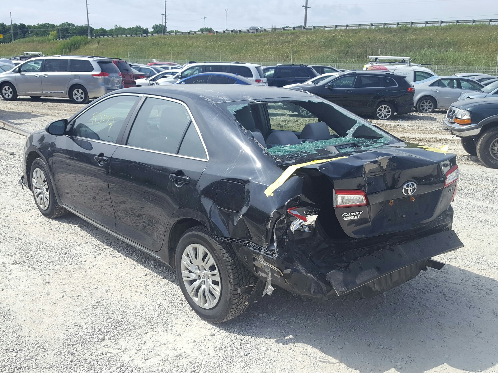 Photo 3 from auction – 2014 TOYOTA CAMRY L with VIN 4T1BF1FK1EU458082