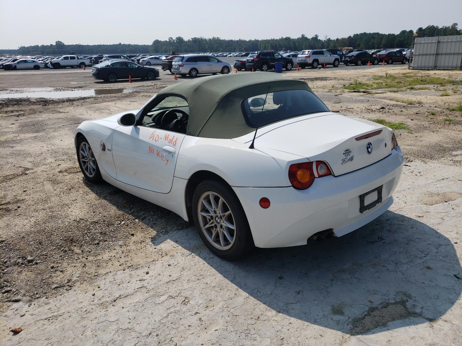 Photo 3 from auction – 2003 BMW Z4 2.5 with VIN 4USBT33423LS46352