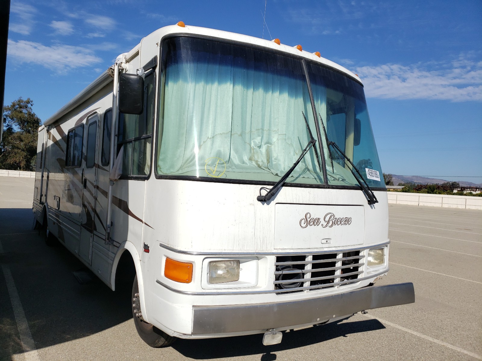 Photo 1 from auction – 1994 NATL SEABREEZE with VIN 3FCMF53G9RJA02749