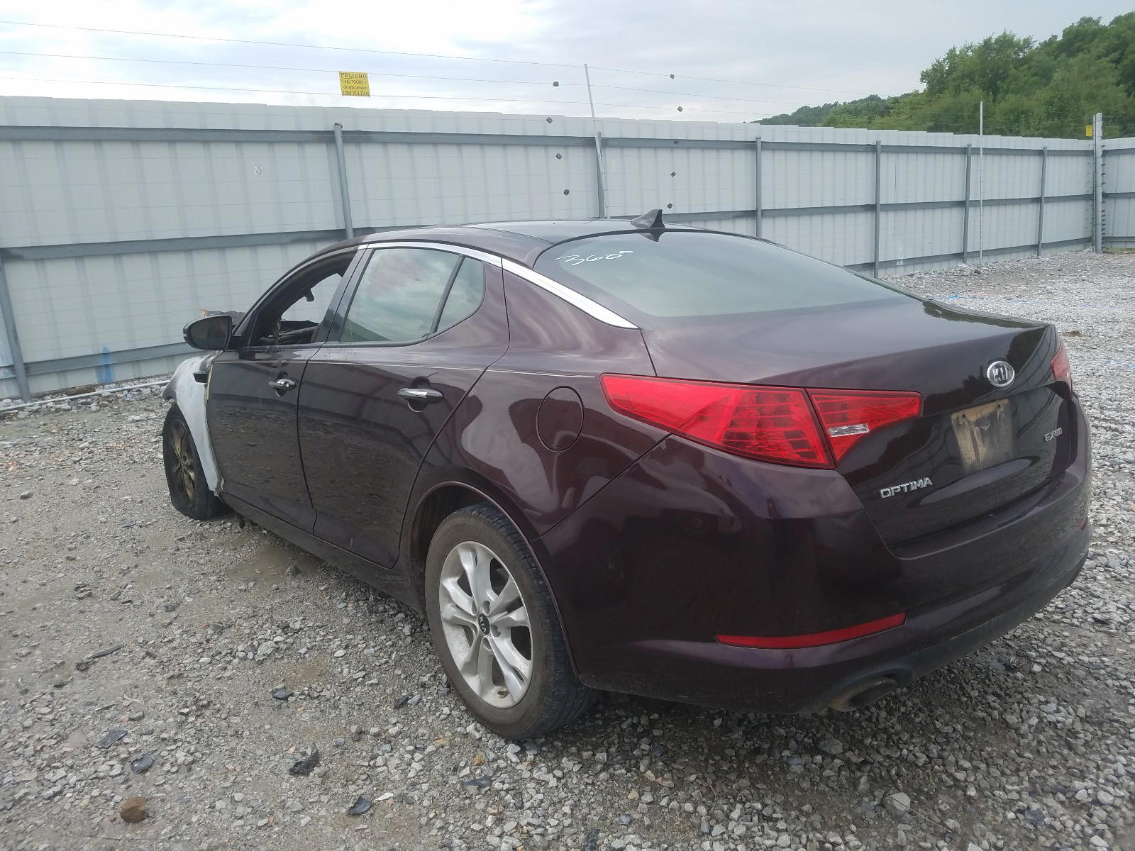 Photo 3 from auction – 2011 KIA OPTIMA EX with VIN KNAGN4A76B5191560