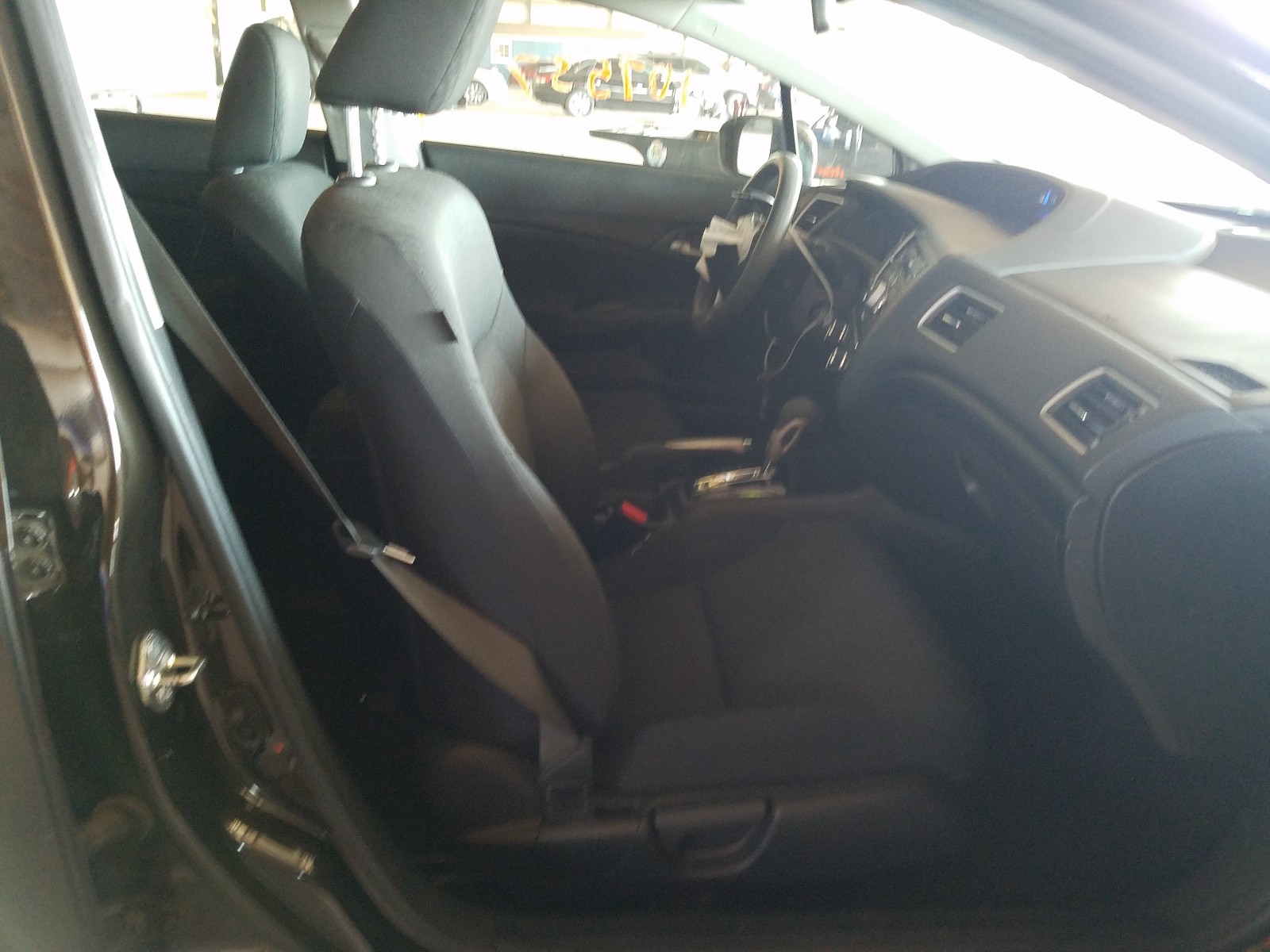 Photo 5 from auction – 2014 HONDA CIVIC LX with VIN 2HGFB2F52EH547102