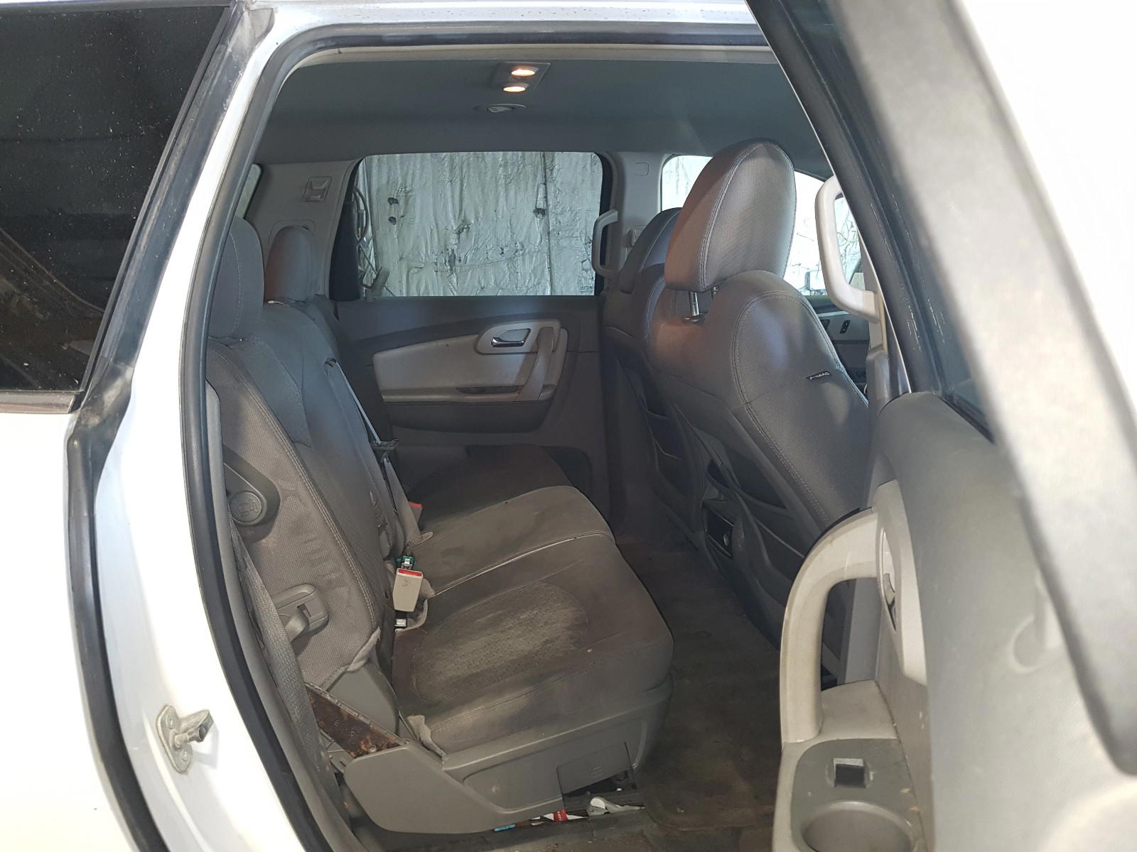 Photo 6 from auction – 2009 CHEVROLET TRAVERSE L with VIN 1GNER23D29S100809